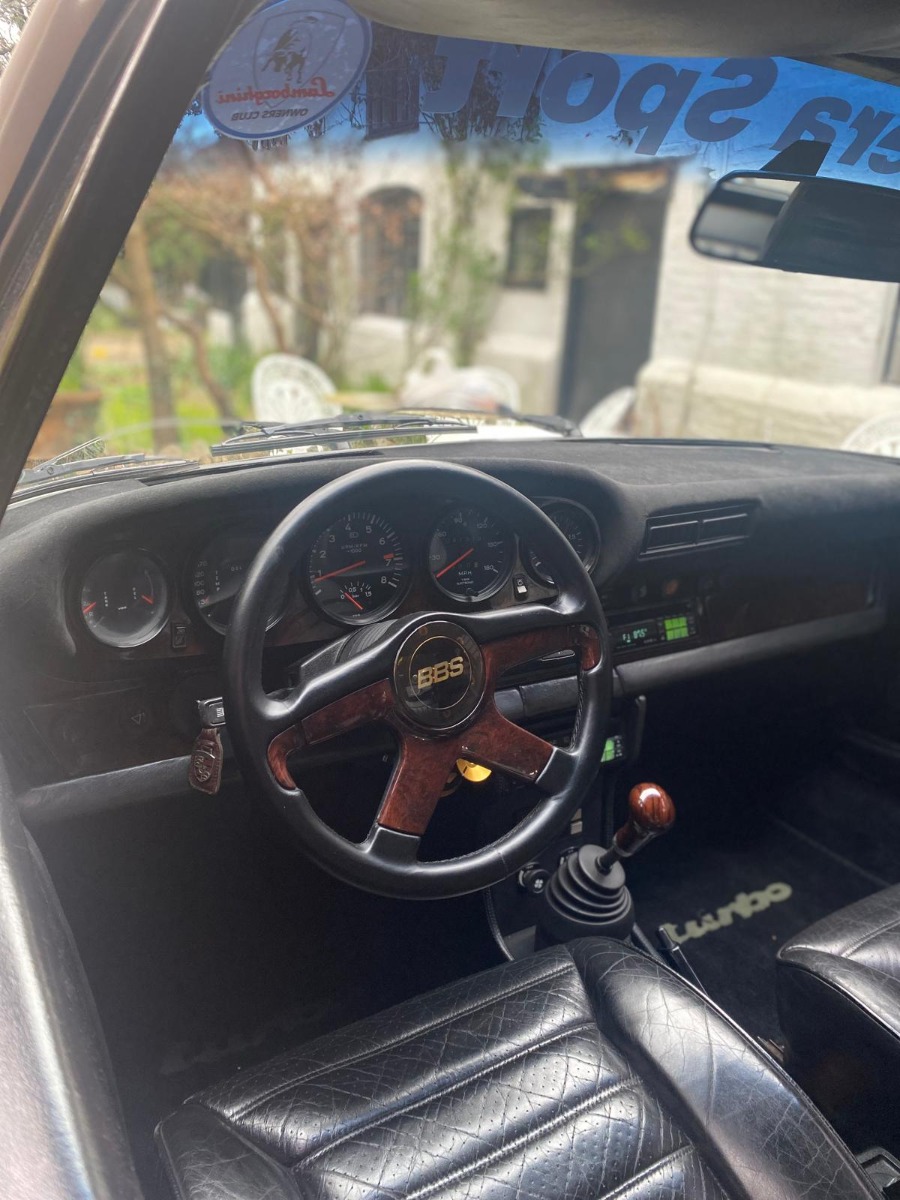 1977 Porsche 911 Image 3